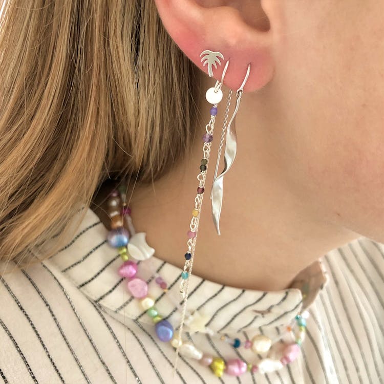 STINE A Jewelry Petit Gemstones Earring With Long Chain - Berry Mix — Örhängen